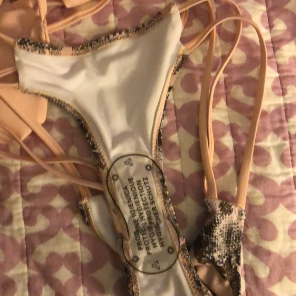 Bathing suit - Picture 4 of 4